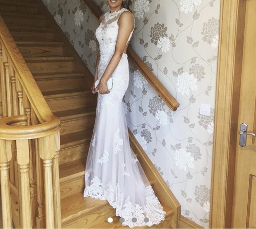 Formal debs dress size 8 - !,